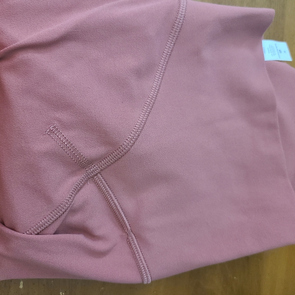 Lululemon cropped leggings, size 8